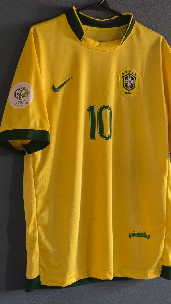 Producto - CAMISETA RETRO BRASIL TITULAR 2006 - 1