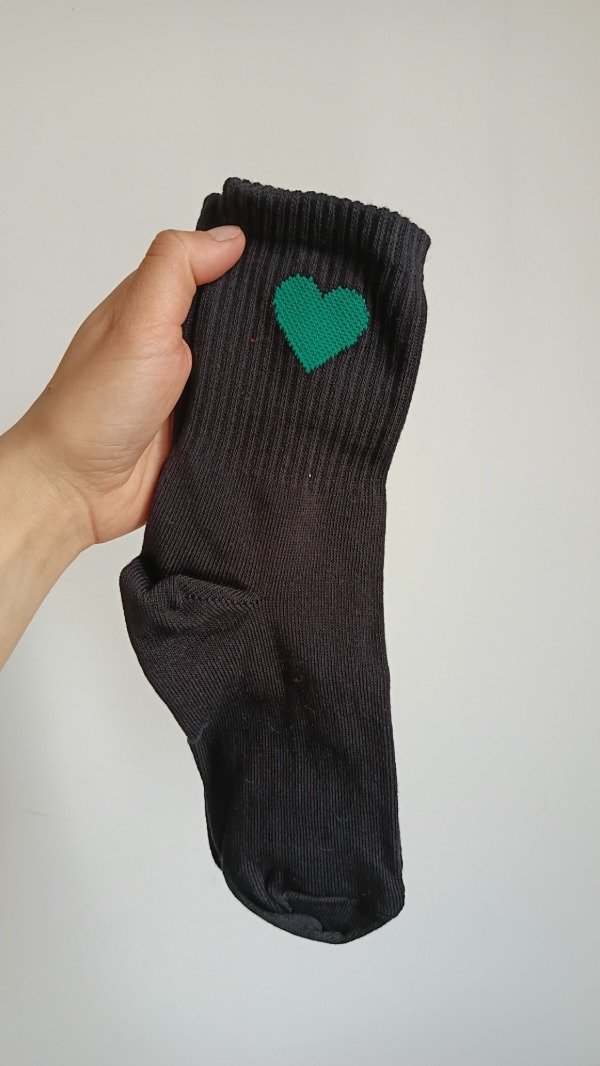 Producto - Negras corazón verde