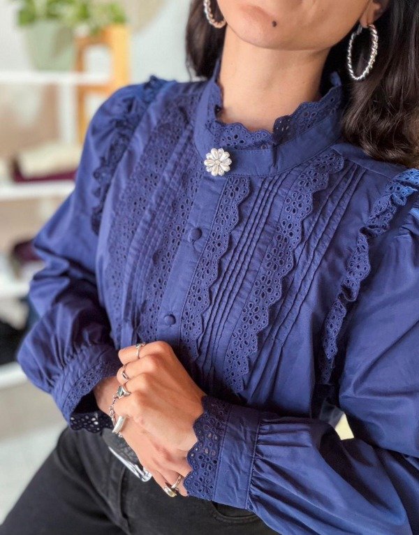 Producto - CAMISA AZUL BRODERIE