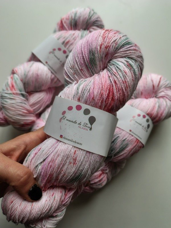 Producto - Lirios. Fingering - Hilo de algodón 8-3.