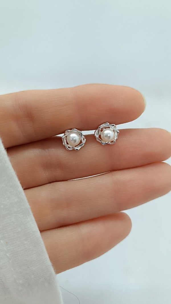Producto - Aritos mariposa con Perla de Río