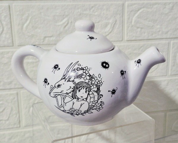 Producto - Tetera El Viaje de Chihiro Studio Ghibli  blanca 500 cc