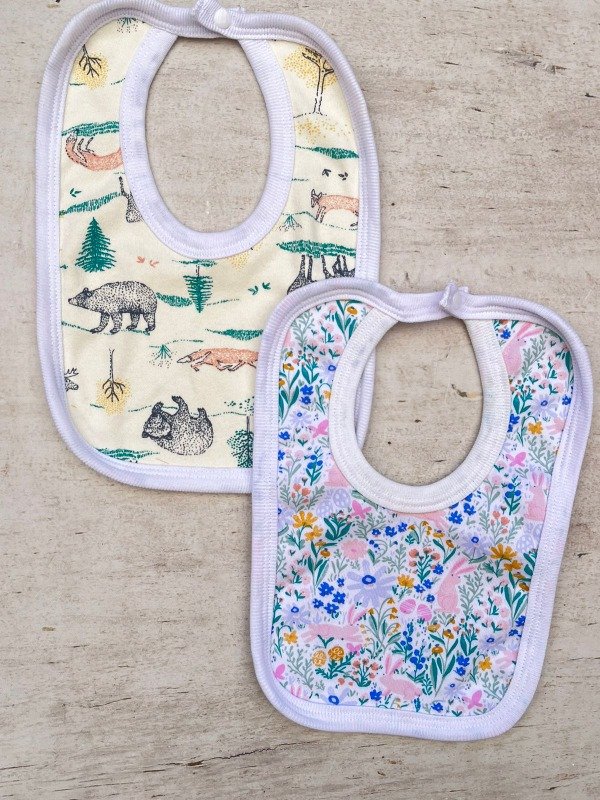 Producto - Babero con broche x4 unid