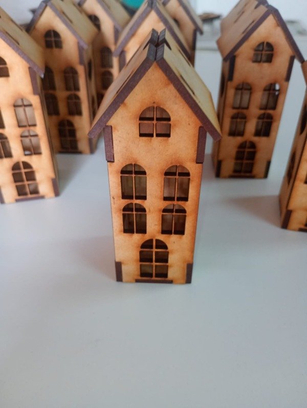 Producto - Casita para luces de navidad 12 cms mod 01