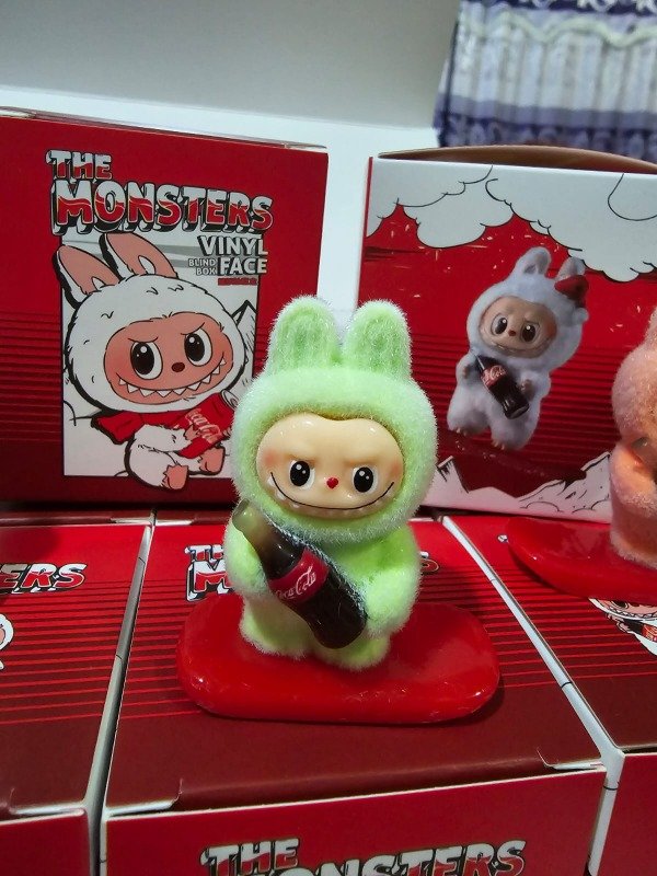 Producto - Labubu Coca Cola Muñeca Sorpresa La Bubu Pop Mart Premium
