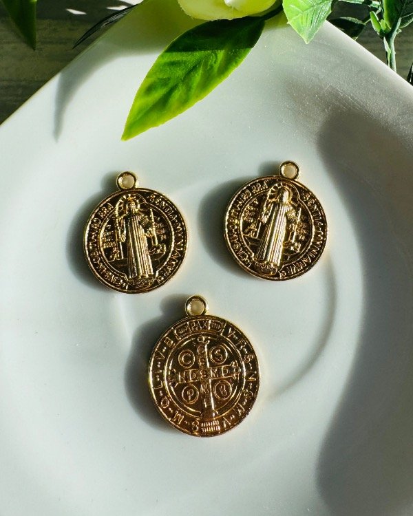 Producto - SAN BENITO ORO 20MM