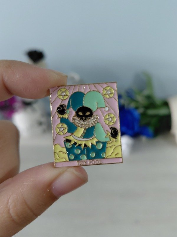 Producto - Pin metalizado - Carta de tarot "The fool" #1416