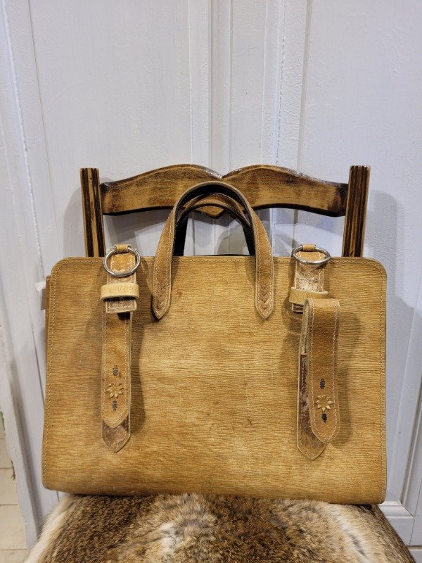 Producto - Cartera beige y marrón de cuero- PRECIO: 78X