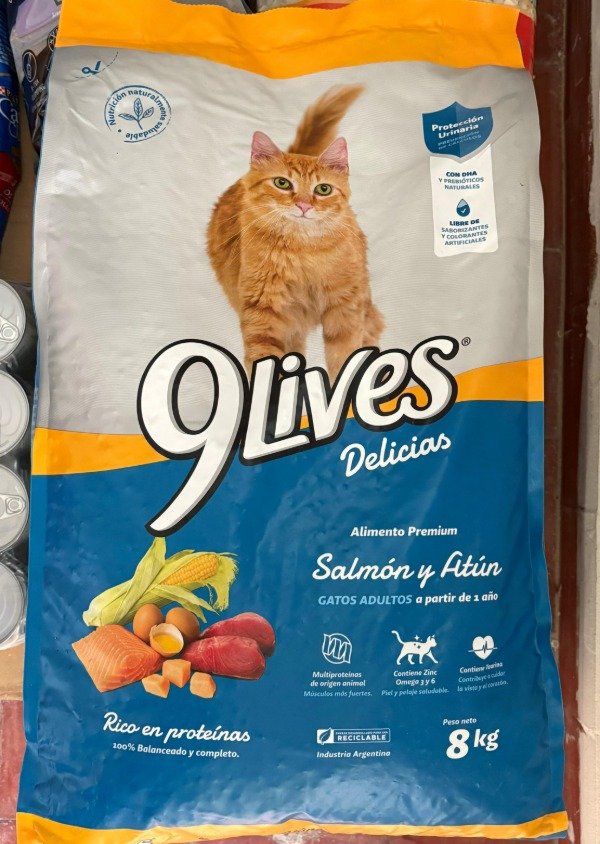 Producto - 9 lives salmon y atun