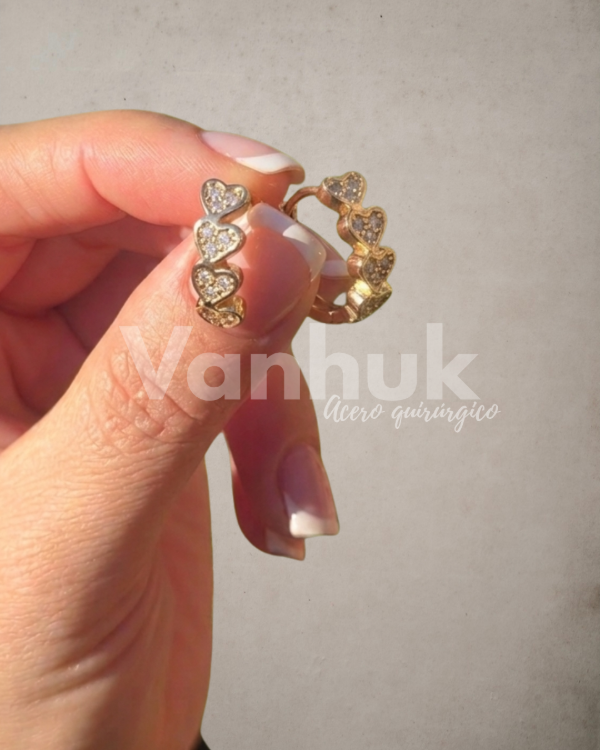 Producto - Aros argolla 4 corazones y strass clip D - 0