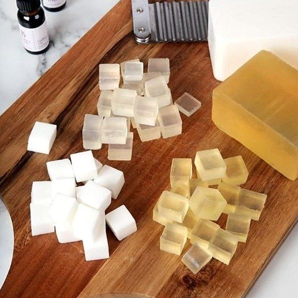 Producto - JABON DE GLICERINA 1 KG - BASE ANIMAL