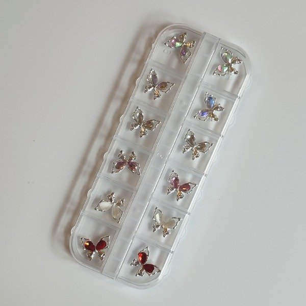 Producto - Dije mariposa con strass en cajita A