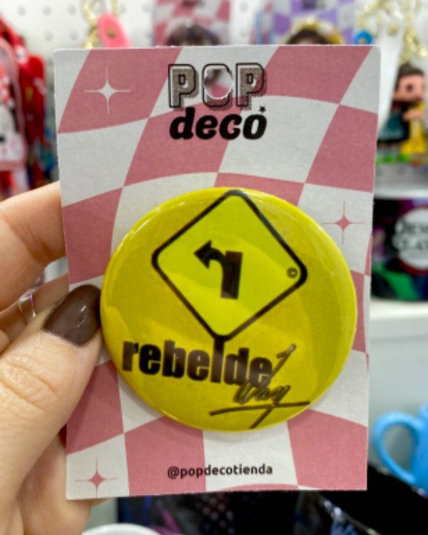 Producto - Pin Rebelde Way