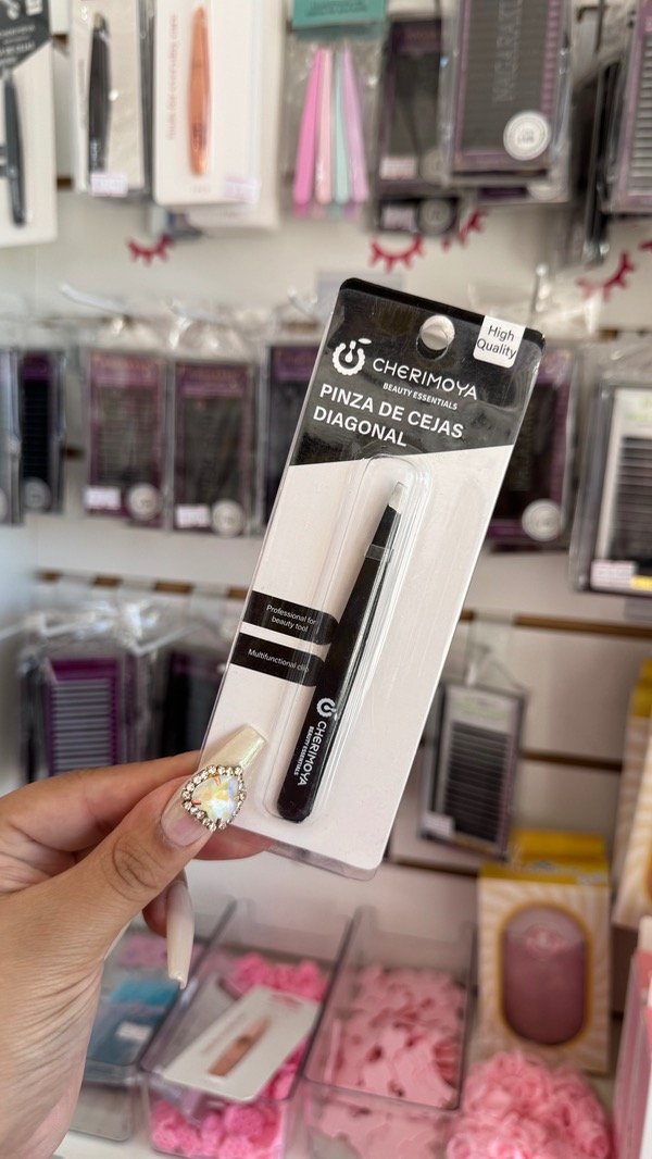 Producto - PINZA PARA CEJAS CHERIMOYA