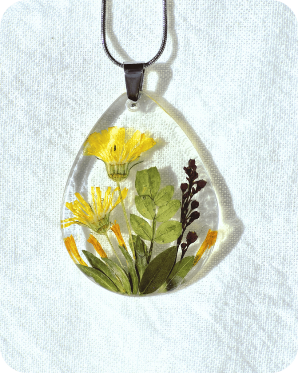 Producto - Dije Primaveral - incluye cadena