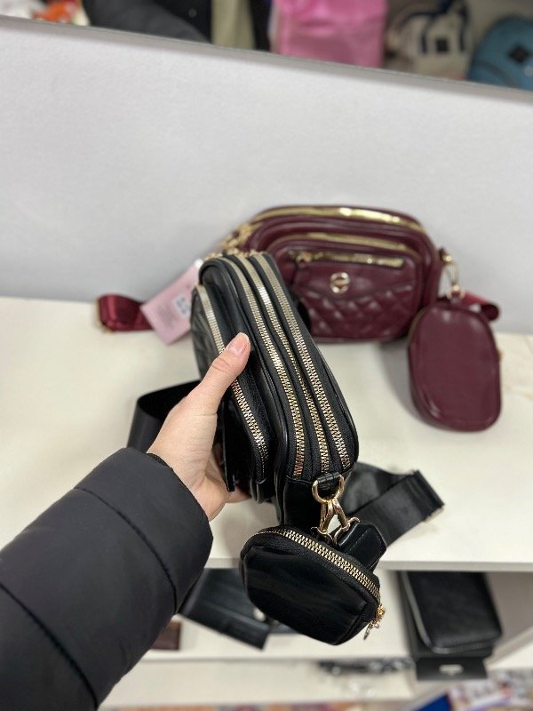Producto - Cartera bandolera cuerina con monedero desmontable - 1