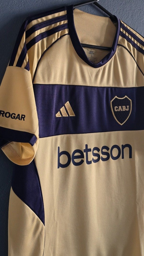 Producto - CAMISETA BOCA JUNIOS SUPLENTE 2026 - 1
