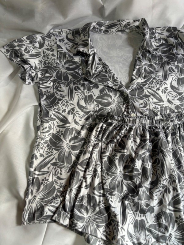 Producto - Pijama camisero floreado (TALLE 1 36-38)