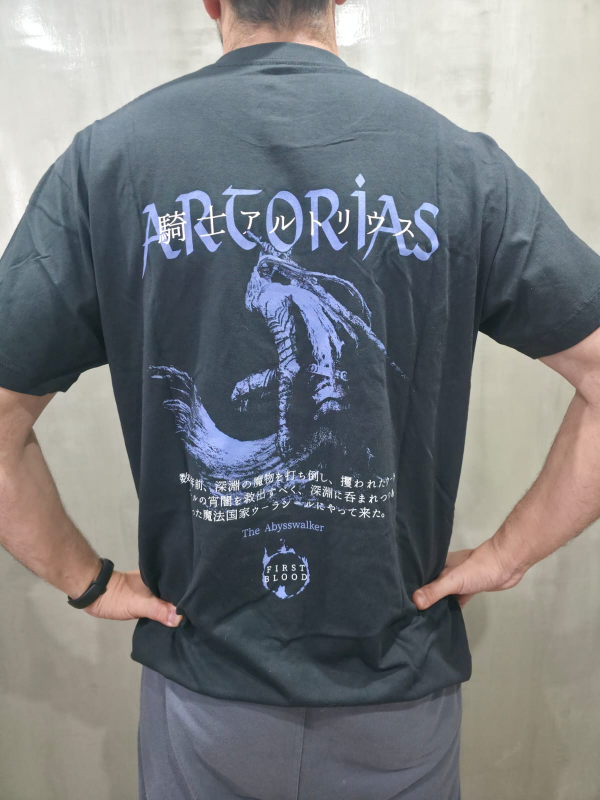 REMERA "DARK SOULS ARTORIAS" STOCK