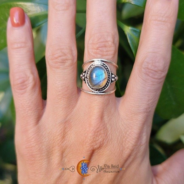 Producto - Anillo "Ruma" - Adularia o Labradorita (Piedra 1 x 1,2 cm) / Talle: 18 mm