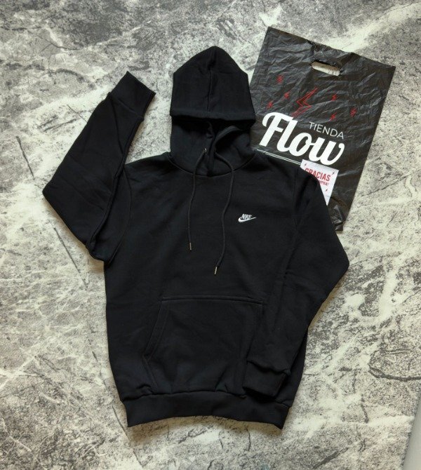 Producto - Buzo Nike Basic Negro