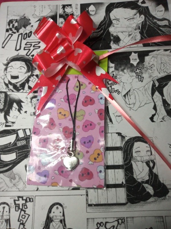 Producto - Colgante para celular corazón