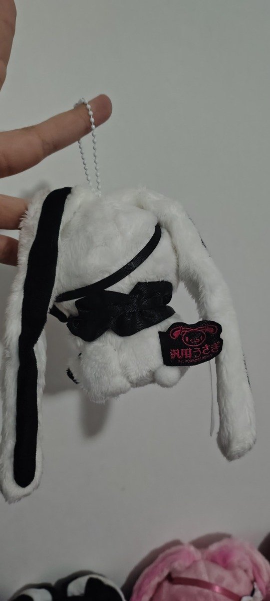 Producto - Llavero Peluche Glommy Bunny/Bear Con parche Oficial - 6
