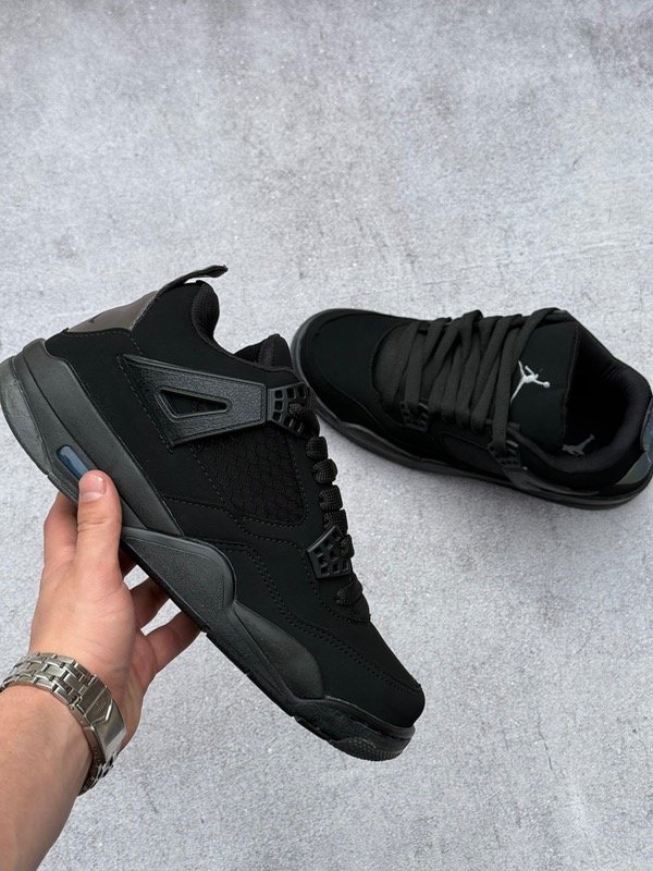 Producto - Jordan 4 Black