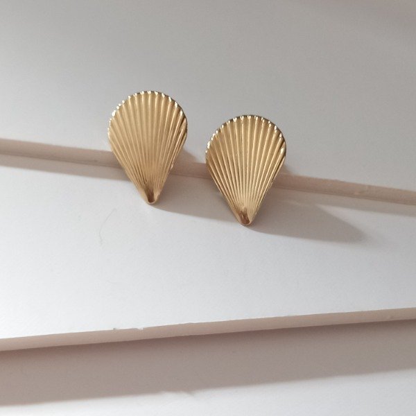 Producto - Aros shell dorados