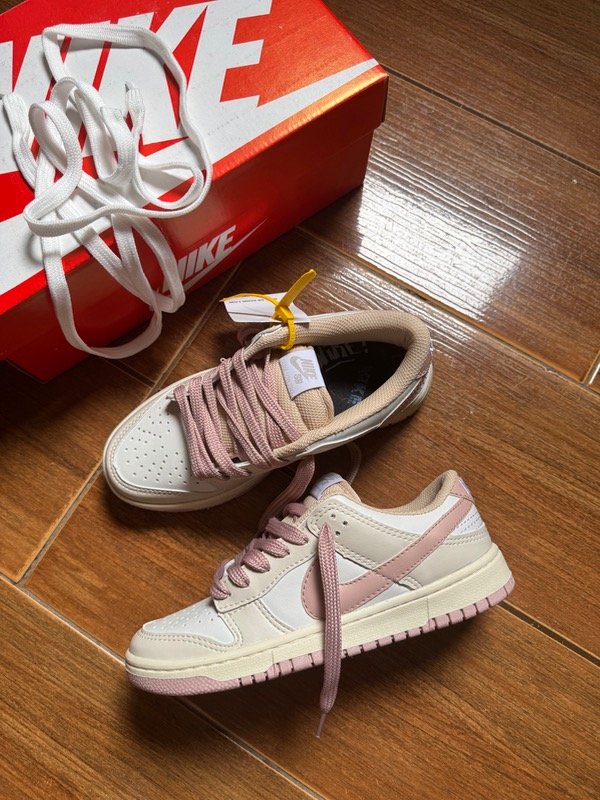 Producto - NIKE DUNK ROSA