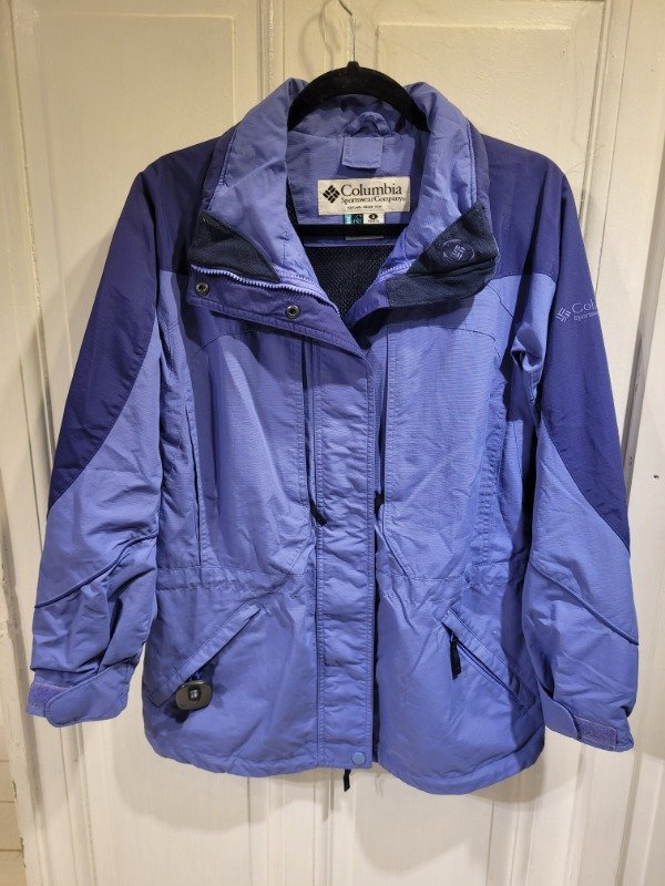 Producto - Campera COLUMBIA rompevientos Talle S/M - PRECIO: 167X - 0