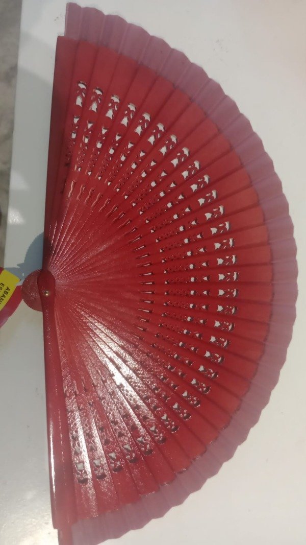 Producto - ABANICO ESPAÑOL CALADO LISO BORDOCOLOR