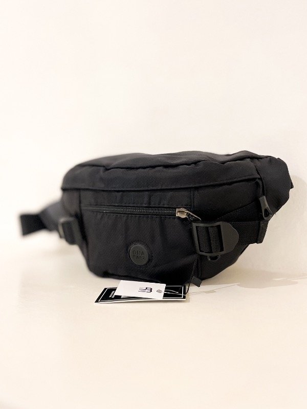 Producto - Riñonera Negra Ona Saez