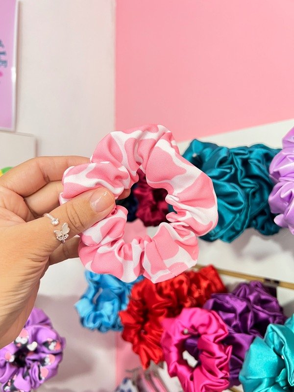 Producto - SCRUNCHIE VAQUITA ROSA