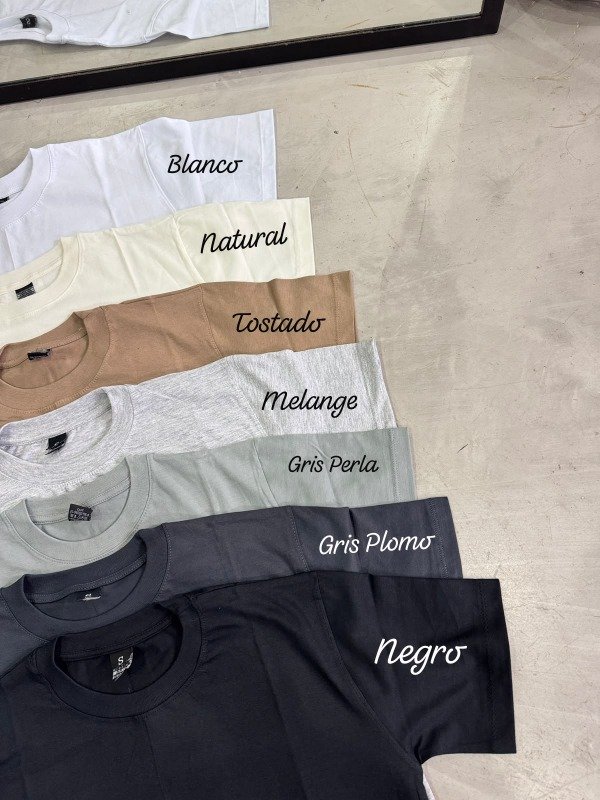 Producto - REMERA CLASICA LISA - 3