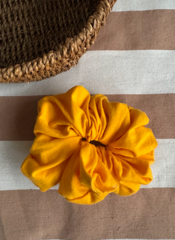 Producto - Scrunchie lisa amarilla