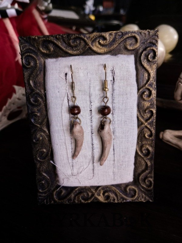 Producto - Aros Fangs