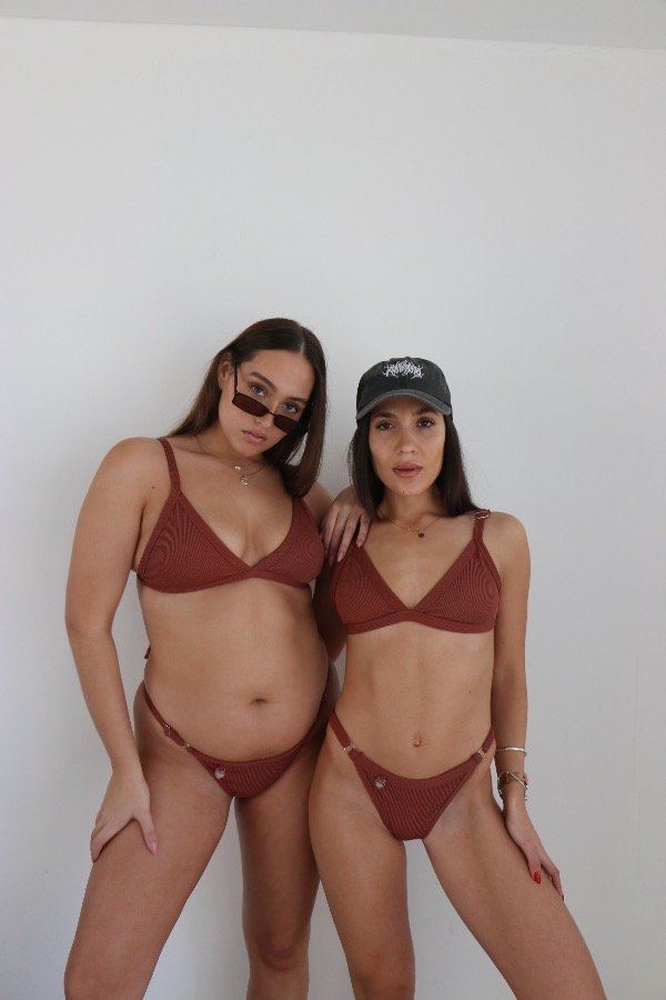 Producto - Bikini Lali - Chocolate Textura Gruesa