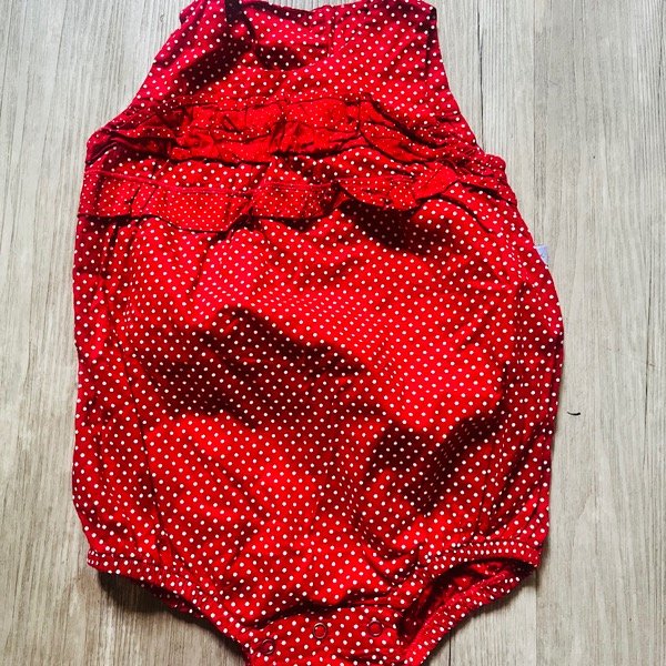 Producto - Body Cheeky Lunares Rojos 9M