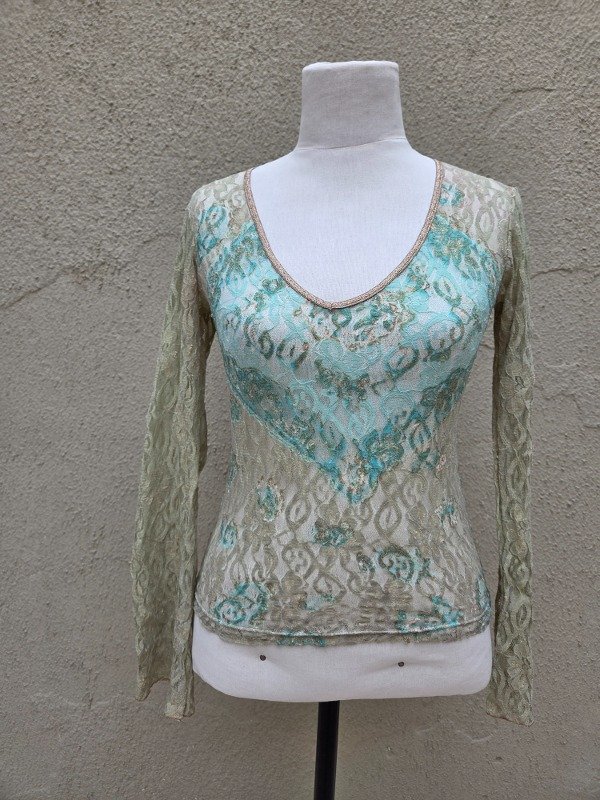 Producto - remera de encaje