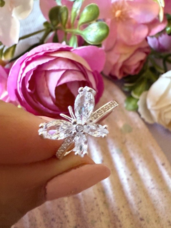 Producto - Anillo Mariposa circonias