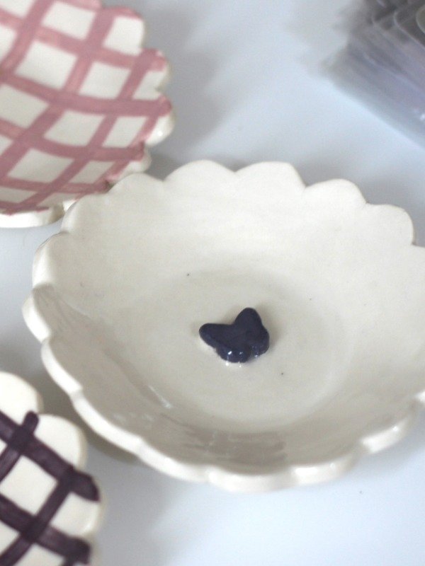 Producto - Platito de Cerámica Mariposa Violeta