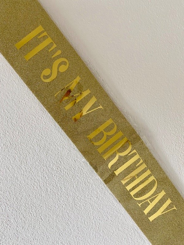 Producto - BANDA CUMPLEAÑOS "IT'S MY BIRTHDAY" DORADO
