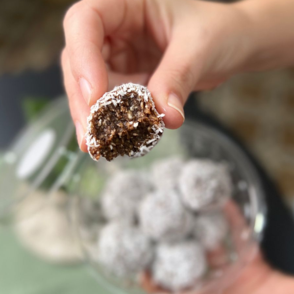 Producto - Bombón de dátiles - AJONJOLÍ - tipo trufa x200 gr