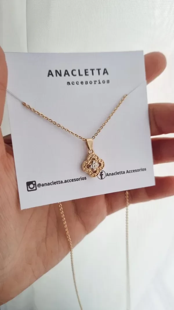 Producto - Gargantilla enchapada en oro cruz con cubic