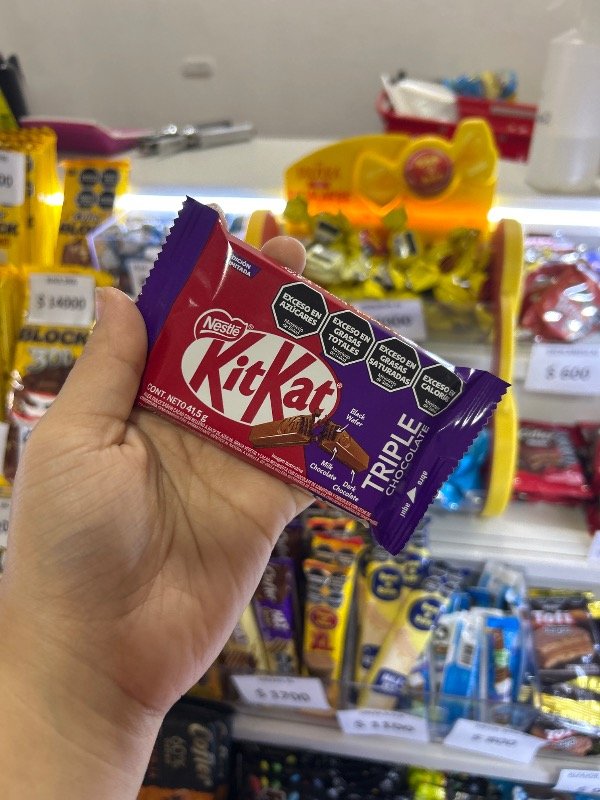 Producto - KIT KAT TRIPLE CHOCOLATE