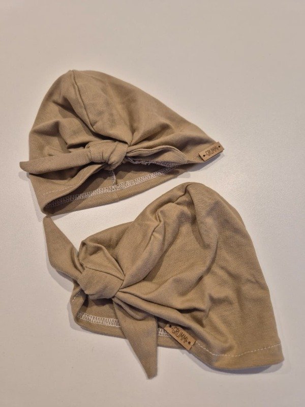 Turbante beige oscuro