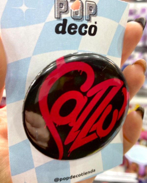 Producto - Pin Cazzu