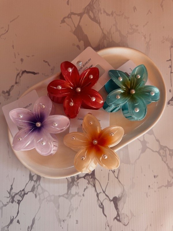 Producto - Broche hawaiano con perlas