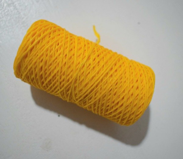 Producto - Hilo encerado amarillo instenso